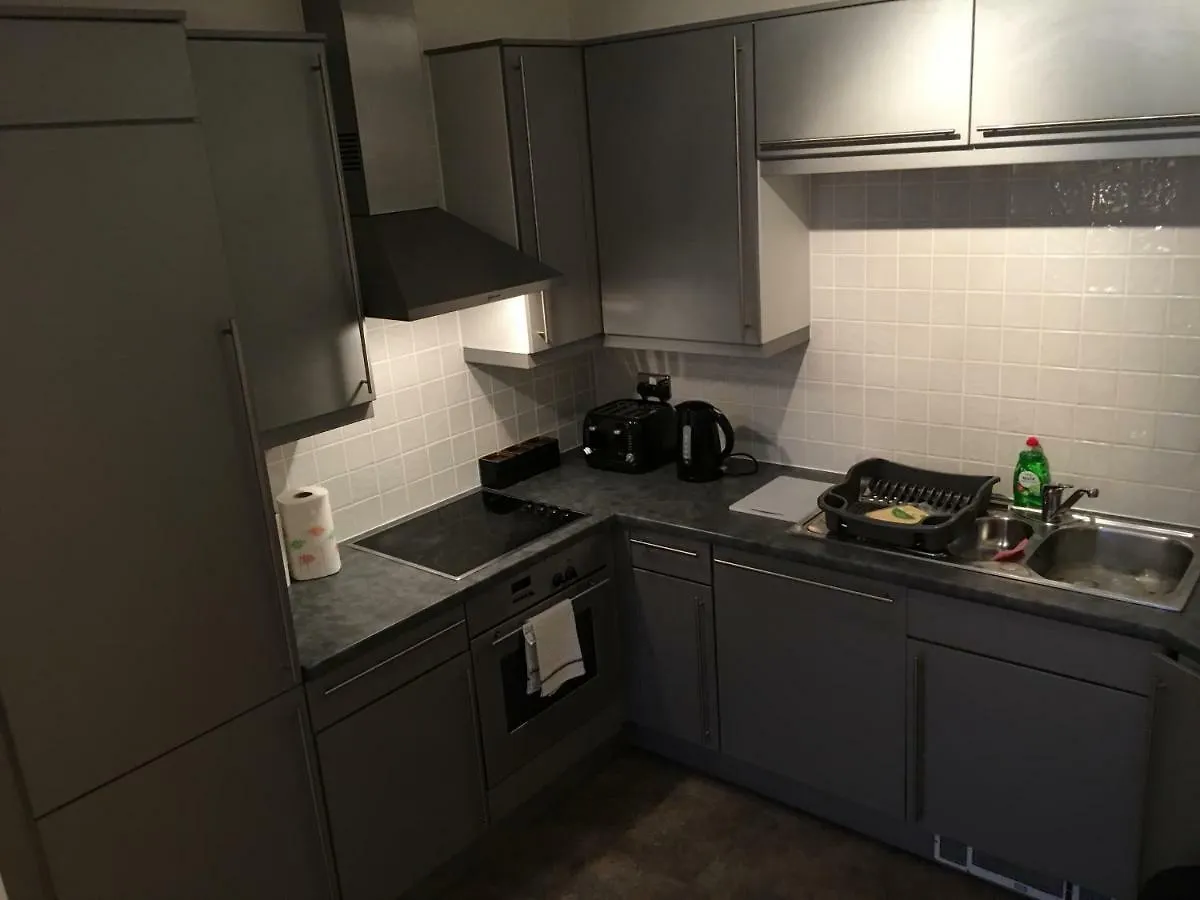 Stylish City Centre Apartment Cardiff